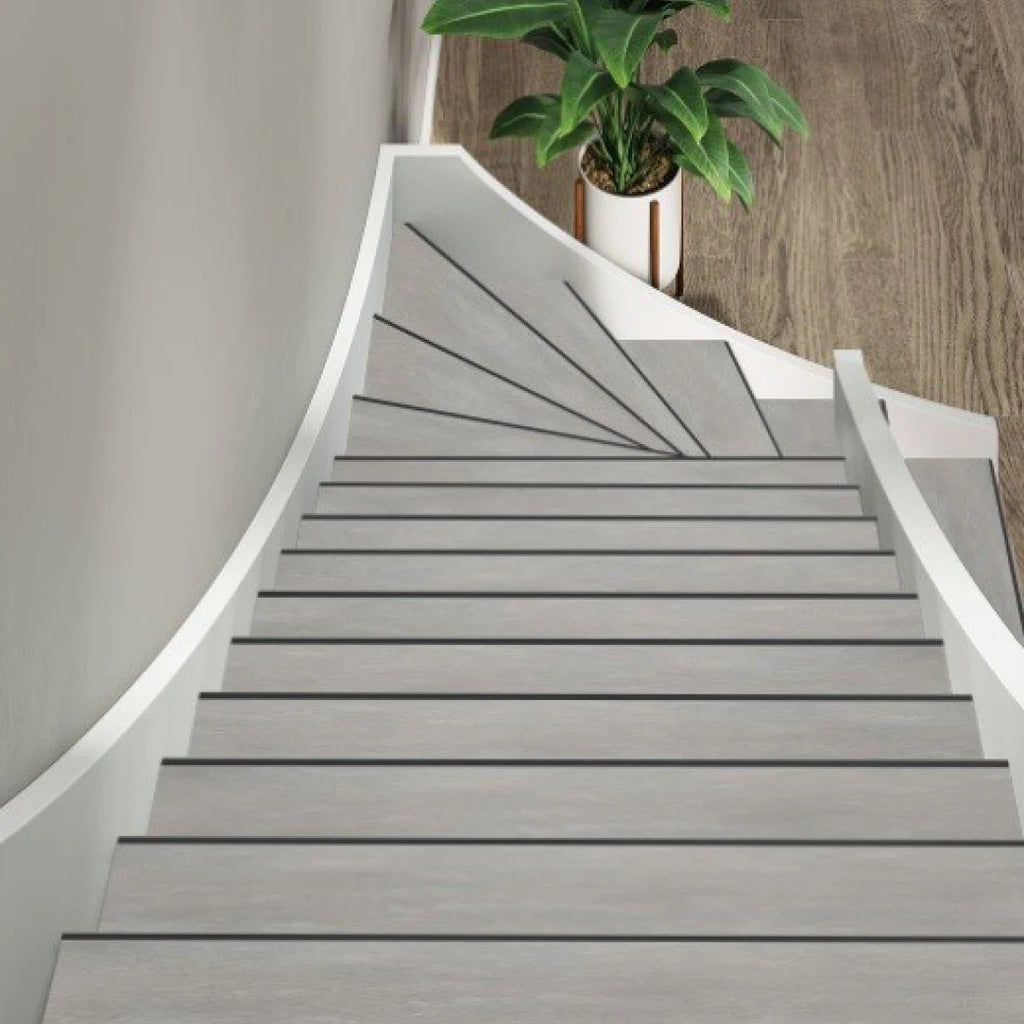 TRAPRENOVATIE SET VICTORIA LIGHT GREY / PVC ( SET Ten behoeve van 4 TRAPTREDES + PROFIELEN)