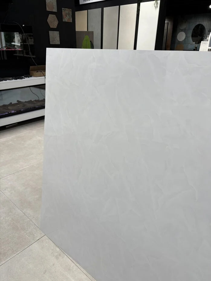 €50 PER PANEEL - 120X280X0,3 CM - PVC WANDPANEEL PONERA LICHT GRIJS - HOOGGLANS
